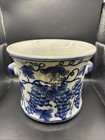 Vtg Nantucket Chinoiserie Handled Ceramic Blue   White Planter Grapes   Vines