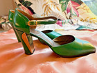  ultra Rare  Vintage Early 70s Pierre Cardin Paris Kelly Green W  Gold Heels