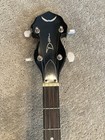 Dean Electric Acoustic 21 Fret Banjo Hard Case 5 String