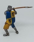 Schleich Knight Figure With Battle Axe Blue    Yellow   2003 