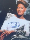 Dionne Warwick Authentic Hand Signed 8x10 Photo Autograph Singer