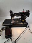 Vintage 1947 Singer Featherweight 221 Sewing Machine With Case No Teste 