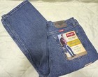 Wrangler 5 Star Men s 30 X 34 Premium Denim Relaxed Fit Jeans  Brand New