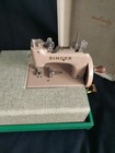 Singer Sewhandy Model 20 Tan Beige Child Sewing Machine   Storage Case