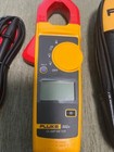 Fluke Handheld  302 digital Clamp Meter Tester Ac   Dc Volt Amp Multimeter