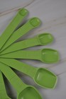 Vintage Tupperware Measuring Spoons Lime Green Full Complete Set Of 7 On Ring