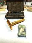 Vtg Gillette Gold Tech 3 Pc Comb Fat Handle Safety Razor W blades And Case Nice 