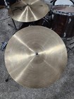 A  Zildjian 18  Medium Ride Cymbal Vintage 1960 s -  1760 G
