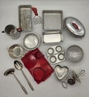 Vintage Child Kitchen Play Set Lot Red Handle Pots Bo Peep   Betty Taplin Beater