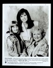 7 X 9 Press Photo Abc Tv   Maybe This Time Marie Osmond  Betty White  Ashley 