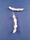 Vintage 1950 s White Curved Bow Style Plastic Hair Barrettes Pair  18-ag