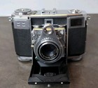 Zeiss Ikon Contessa - 35mm Rangefinder Camera  With Case