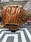 1960s Wilson A2140    ball Hawk    Vintage Baseball Glove Clean Display Ready