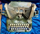Vintage Very Nice Oliver bat Wing 1920  9 Typewriter In Good Working Condition