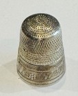 Antique Sterling Silver Thimble Flowers   Leaves Edge Detail Simons Brothers 11
