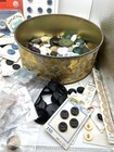 Vintage Buttons On Cards Lot Mixed Sizes Colors vintage Guildcraft New York Tin