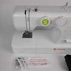 Singer Sm024 Mechanical Sewing Machine 24 Stitches 97 Applications Foot Pedal