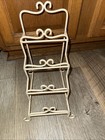 Manual Metal Tiered Plate Racks Offwhite 11   x6 75   x8    Holds 4 Plates 
