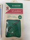 Lot Of 8 Antique Vintage Sewing Craft Needles D Ritz Scovill Singer Boye Daisies