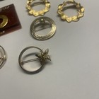 Lot Of 7 Vintage - Modern Brooch Pins Gold Tone - Round   Wreath