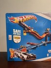 Mattel Hot Wheels  2010  Wall Tracks Drift Rally Spinout Set With Car  brand New