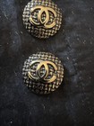 3 Chanel Tweed-textured Buttons Large 20mm     Gold-tone Cc Logo