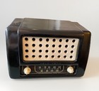 Vintage 1946 Tele-tone  swiss Cheese  Bakelite Tube Radio Model 109