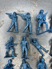 25 Vintage Mpc Marx Us Soldiers Metallic Blue Army Figures Men Lot