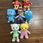 Daniel Tigers Neighborhood Lot Of 7 Plush Toys Dolls Pbs Kids Rare