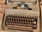 Olympia De Luxe Sm3 Typewriter Green   Case Made In Germany Rough Condition