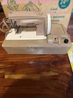 Vtg 1961 Singer Sewhandy Child s Electric Sewing Machine Model 50d Works W  Box
