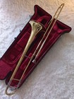 Yamaha Ysl-2510 Trombone Used With Hard Case Mouthpiece