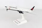 Skymarks  skr955  Air Canada 777-300  nc   reg  C-fkau   1 200 Scale Model