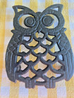 Vintage Cast Iron Owl Shaped Pot Trivet 3  X 4  And Footed Owl Holder Hot Plate