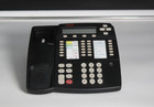 Lot Of 5 Avaya 4412d  Ip Office Phones W  Handsets   Stands