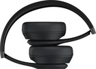 Beats Solo 4 Bluetooth Wireless On-ear Headphones Matte Black    flawless