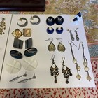 Vintage Lot Of 27 Earrings With Avon Jewelry Box   2 Pins 