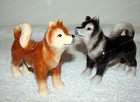 Attractives  Huskies Salt   Pepper Shakers  8589  Magnetic Husky  Malamute