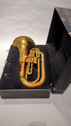 King 1124 Baritone Horn W case  -ll