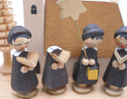Vtg German  Candle Holder Arch Folk Art Christmas Carolers L6