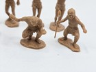 Vintage Louis Marx Set Of Cavemen 8 Tan Plastic Cavemen 1963 Clubs Rocks Axe