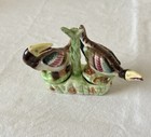 Tropical Birds W big Beaks   Carrier Salt   Pepper Shaker Set Vintage From Japan