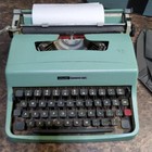 Olivetti Typewriter Lettera 32 Vintage Retro Tested W case Japan