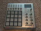 Akai Professional Mpd24 Usb midi Pad Controller Used 