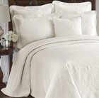Historic Charleston King Charles Modern Farmhouse Floral Matelasse Bedspread