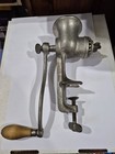 Vintage Universal Meat Grinder No  2 Food   Meat Hand Crank F18