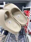 Yeezy Slide    pure   
