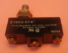 Lot Of 20 Omron Z-15gq-b7-k Industrial Snap Action Switch  Plunger Actuator  Nos