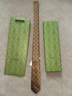 Gucci Men s 100  Silk Gg Pattern Tie Silver Gold 2 75  The Widest Nwt