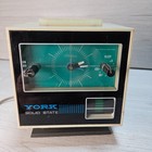 Vtg 1970   s York Tx-110 Am Fm Clock Radio Alarm Space Age Design Green Works Read